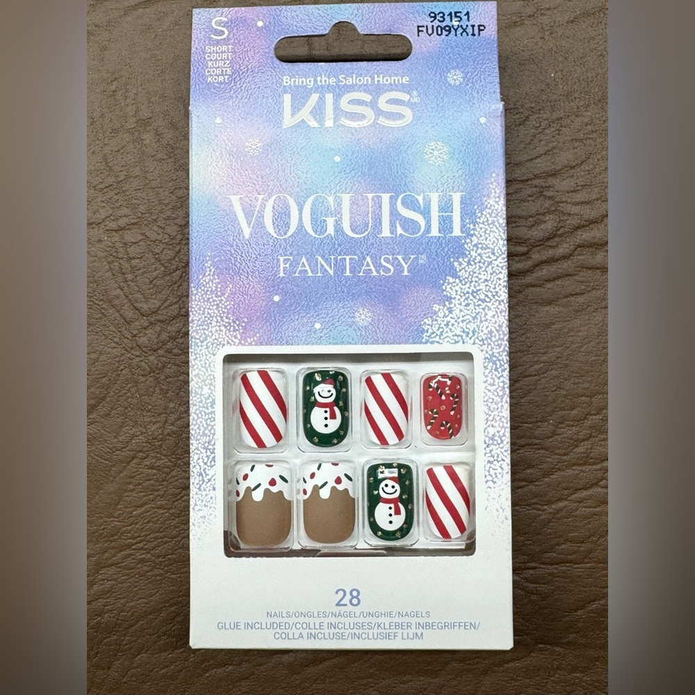 *NIB* Kiss Voguish Fantasy Short Length Holiday Nails